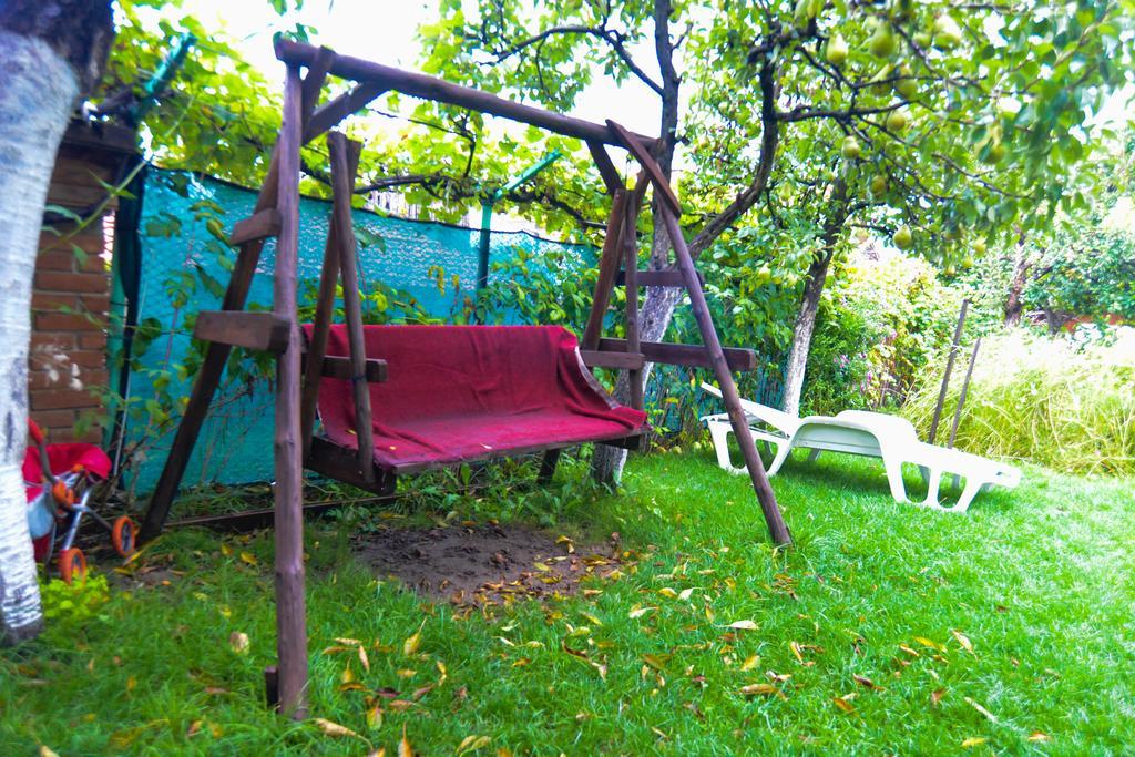 Topuzovi Guest House Dobrinisjte Eksteriør bilde